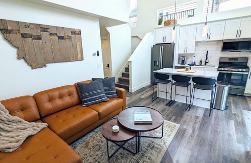 Whitefish House | Pet Friendly! Gone Country at the Quarry, 2 bd/2 bth w/Awesome Views, Hot Tub and Pool