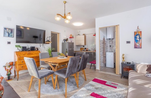 Jadranovo House | Pet friendly home in Jadranovo