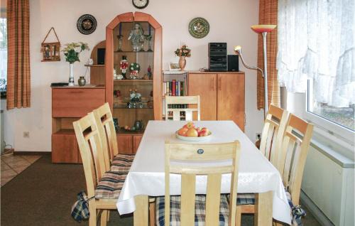Hausen House | Pet Friendly Home In Oberaula-Hausen