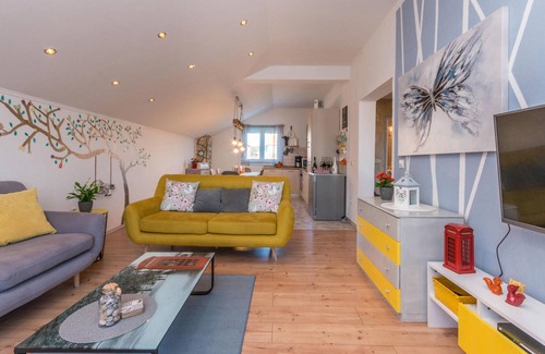 Tinj House | Pet friendly home in Tinj with jacuzzi