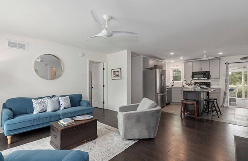 Tilghman House | Pet-Friendly Island Getaway | Bikes & Porch