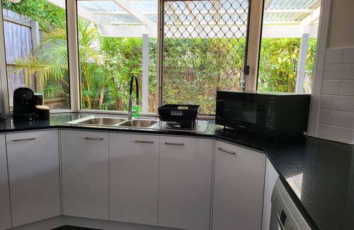 Ellen Grove House | Pet Friendly Luxury Home - Sleeps 6