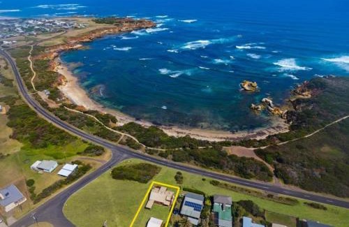 Peterborough House | Peterborough Beach House