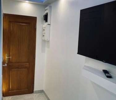 Foret Noire Apartment | Petit nid sympa a Strasbourg