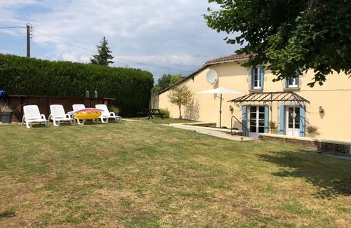 Lesterps House | Petite Aucher