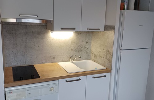 Vic-la-Gardiole House | Petite Maison Dans Résidence de Vacances Securisee