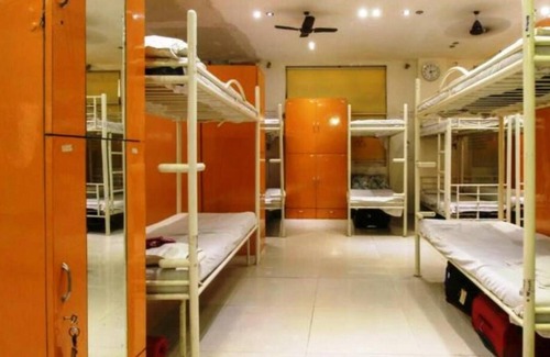 Fort Bed & Breakfast | PG Hostels Backpackers bed & breakfast FORT MUMBAI