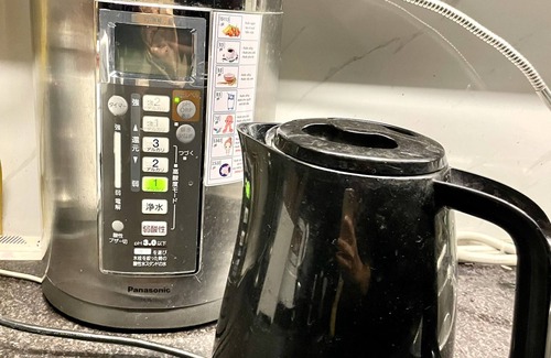 Dong Anh House | Phòng Giường Đôi cỡ Queen Có Ban Công Sân Hiên Ấm Cúng