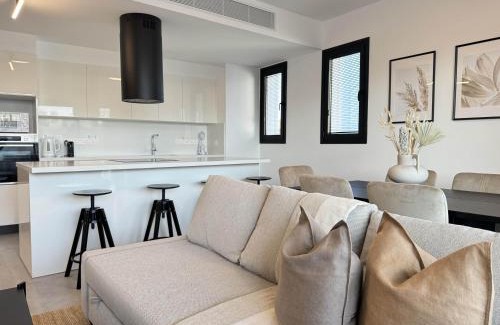 Aglantzia Apartment | Phaedrus Living: White Hills Suites City View