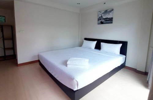 Ban Prok Hotel | Phenwaree Amphawa Resort