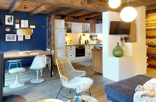 Molines-en-Queyras Cottage | Philème-4*-Gîte-Exclusive-Ensuite with Bath-Mountain view
