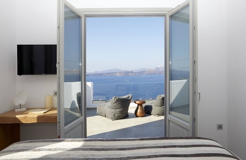 Akrotiri Hotel | Phōs The Boutique Luxury Hotel & Villas