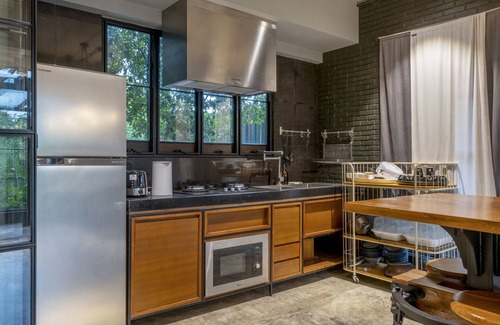 Laem Phak Bia Hotel | Phrip Phri Luxury Pool Villas