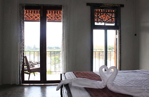 Hot House | Phu-Anna Eco House