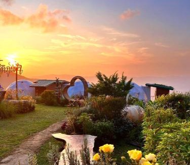 Tap Tao Hotel | Phuchifa Sky Camp ร้อยรักภูชี้ฟ้า