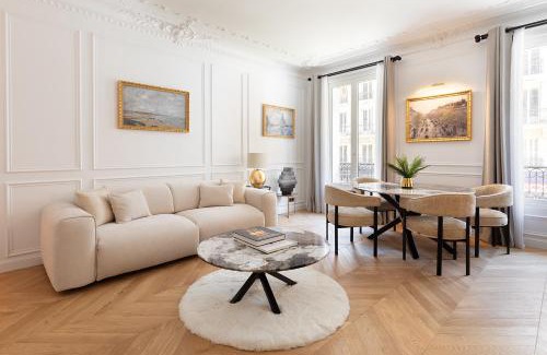 Chaussee-d'Antin Apartment | Pick A Flat's Apartments in Opéra - Rue La Fayette
