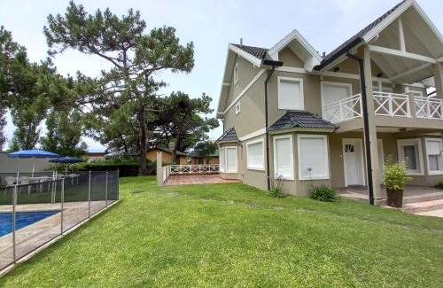 Villa Gesell House | Picun Cuyen