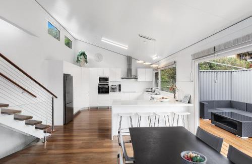 Copacabana House | Pier 26 Coastal Retreat