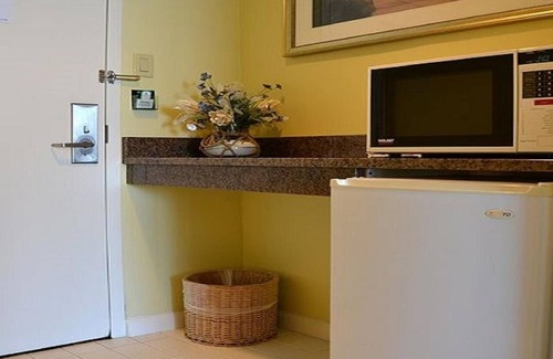 Somers Point Hotel | Pier 4 Hotel