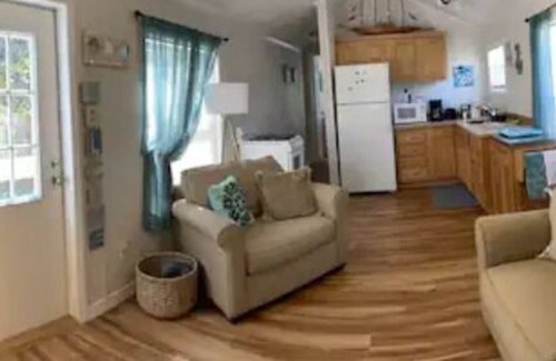 Pine Island Center House | Pine Island Pearl, private home on spacious lot