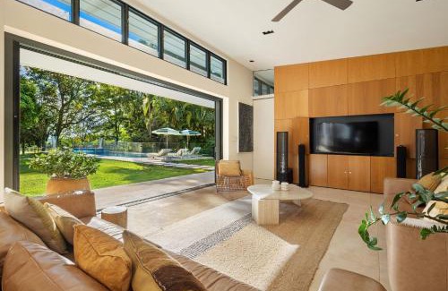 Possum Creek House | Pine Mountain - luxury rural estate with pool