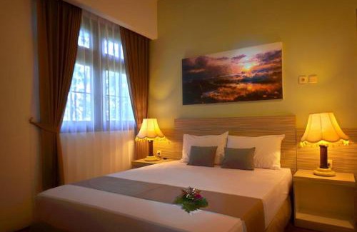 Sidomulyo House | Pinehill Holiday Home