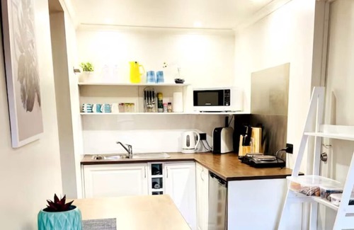 Norlane Apartment | 🔆pineplace🔆bfast,wi-fi,walk2pizza,coffee,liquor