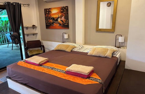 Maret House | PINK HOUSE