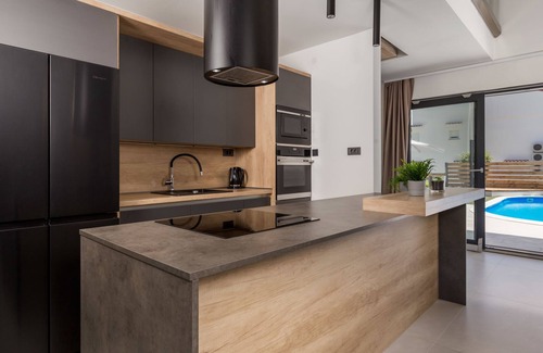 Lopar House | Pinnidae by Interhome