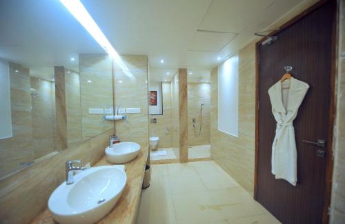 Bhubaneshwar Hotel | Pipul Padmaja Premium Hotel