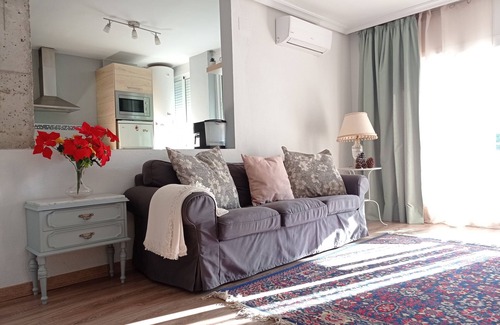 Montequinto Apartment | Piso Acogedor +4personas 1mint. Metro