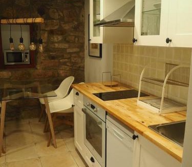 Hondarribia Historic Center Apartment | Piso con encanto en la parte vieja.