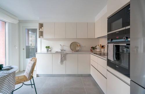 Urduliz Condo | Piso Luminoso y Acogedor Cercano a Playa y Bilbao