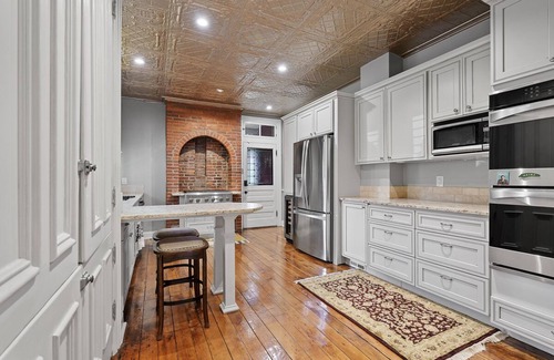 Manchester House | Pittsburgh Stay – Walk to Stadiums, Stage AE + Casino, Remote-Work Ready