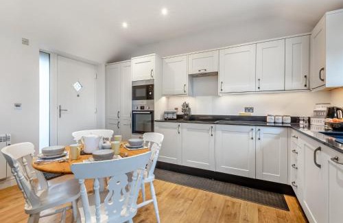 Taunton House | Platform 9 34