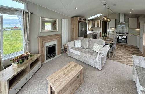 Aberystwyth House | Platinum 2 Bed Spa Slps 4 (Pet)