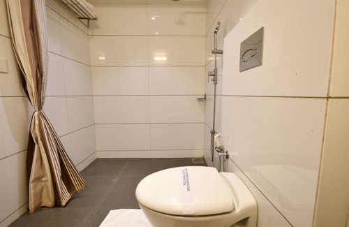 Prahlad Nagar Hotel | Platinum Residency