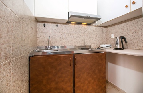 Ialyssos Apartment | Platoni Elite apartments.A friendly relaxing place close to the beach &shops