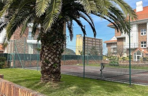 Santona Apartment | Playa de Berria -Apartamento con piscina y vistas al mar