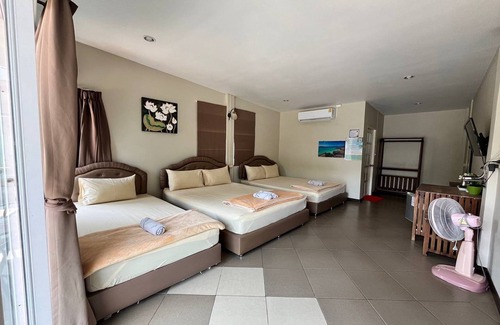 Khlong Khut Hotel | Pleai ta lea Resort