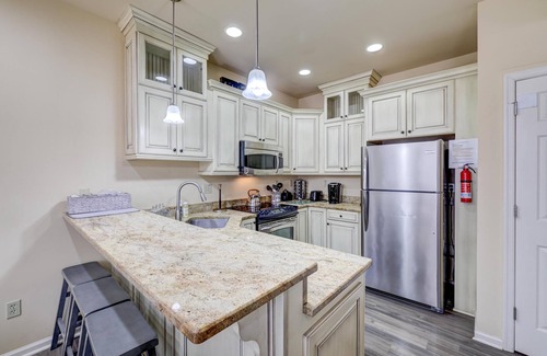 Lake Harmony Apartment | Pocono Retreat -1 Mile to Lake and Skiing