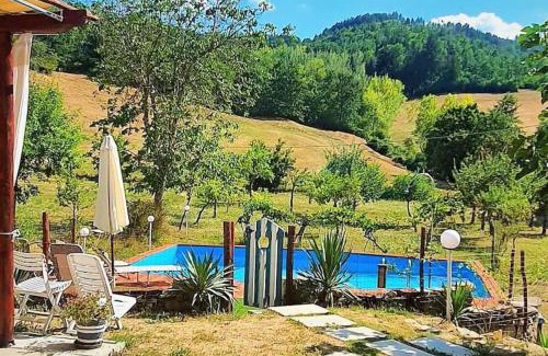 Porciano Villa | Podere La Machiusa - Villa with pool