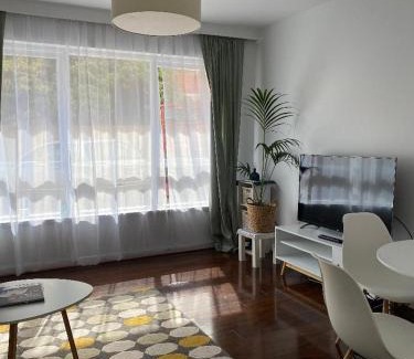 Elwood Apartment | Poets Retreat