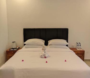 Labuhan Lombok Hotel | Pohon Purba Resort & Restaurant