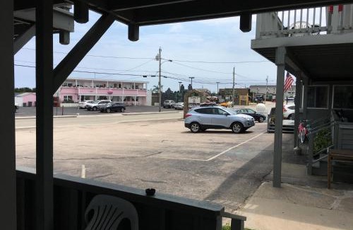 Misquamicut Hotel | Point 1 Resort & Motel