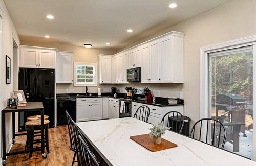 Pinehurst House | Poker Table | Ideal Location | Golf Groups & Kids