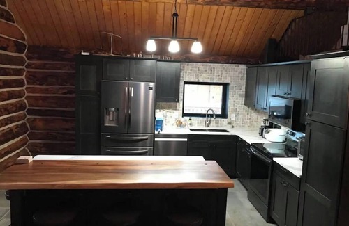 North Pole Cabin | Polar Luxe Log Home （极地豪华小屋）