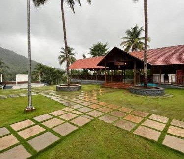 Bovikanam Hotel | Poliyam Thuruth Eco Tourism Village