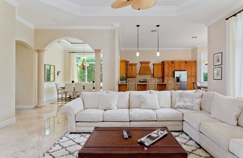 Cypress Point House | Pompano Villa Nueva close 2 beach exceptional newer construction “Little Palace”