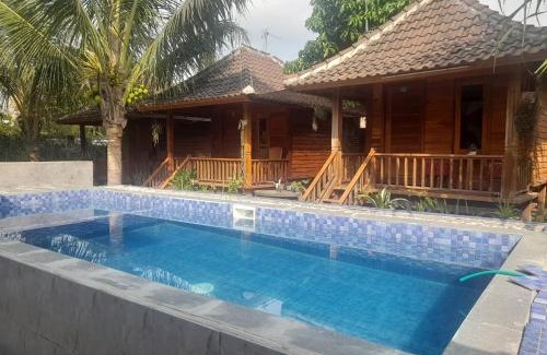 Praya House | Pondok Elen Mandalika
